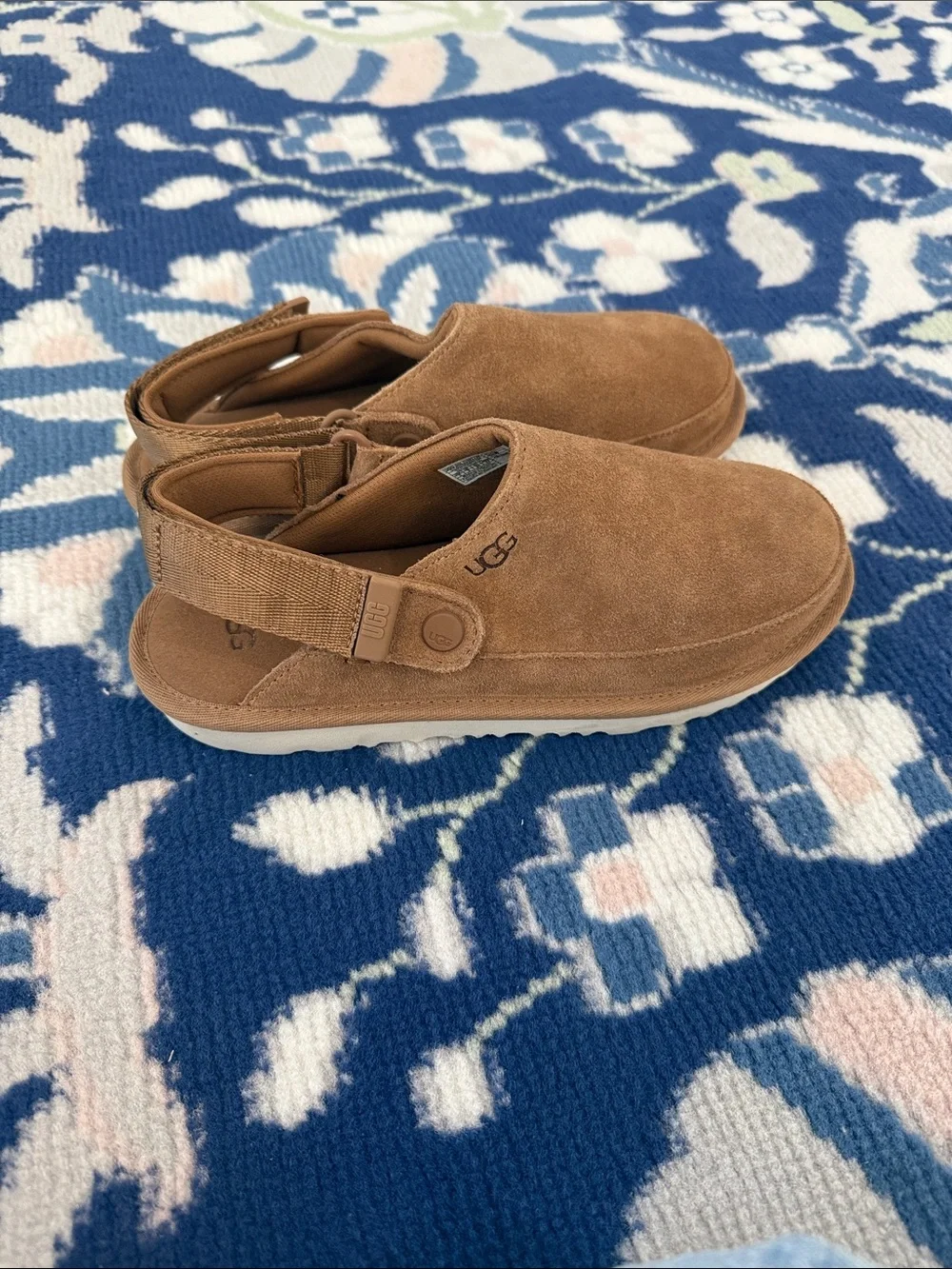 BNWT UGG Kids Chestnut Brown Suede Slip-On Clogs